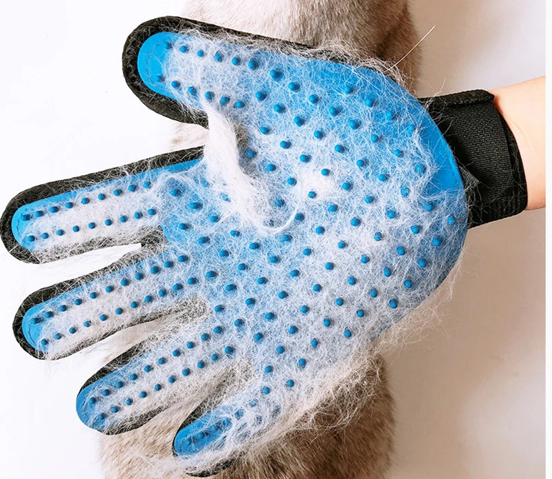 Pet Grooming Glove – Deshedding & Massage Brush for Cats and Dogs