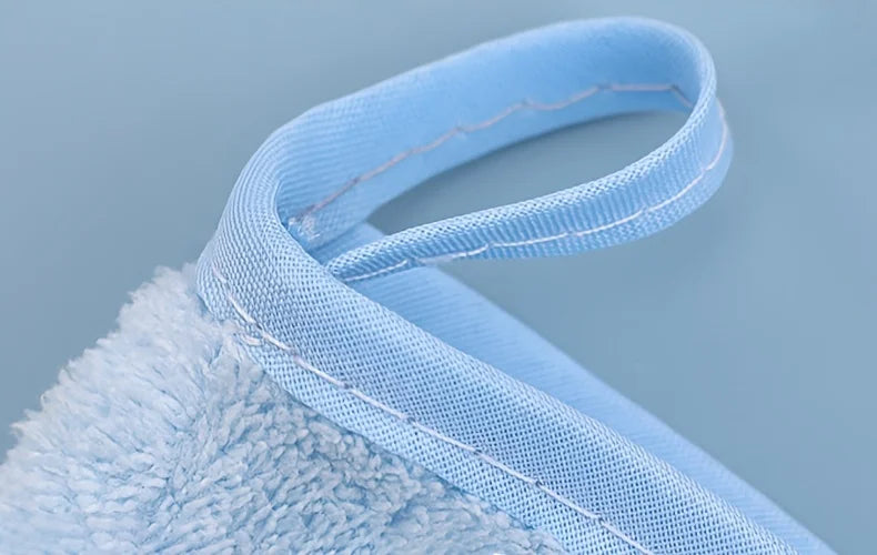 Quick-Dry Dog Bath Gloves – Absorbent Grooming Towels for Dogs & Cats