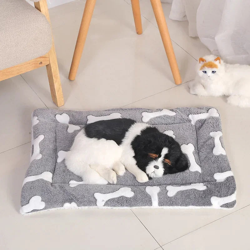 Double-Sided Plush Pet Bed – Warm, Cozy Mat for Cats & Small Dogs